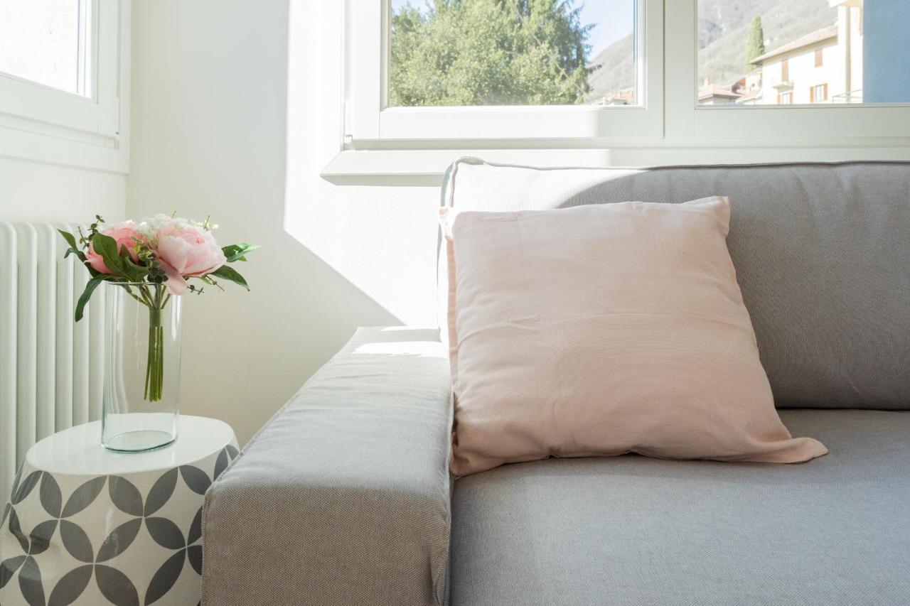 Lovely Corner In The Heart Of The Lake By Rent All Como Zewnętrze zdjęcie